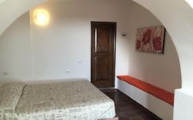 Montemarcello room&bathroom